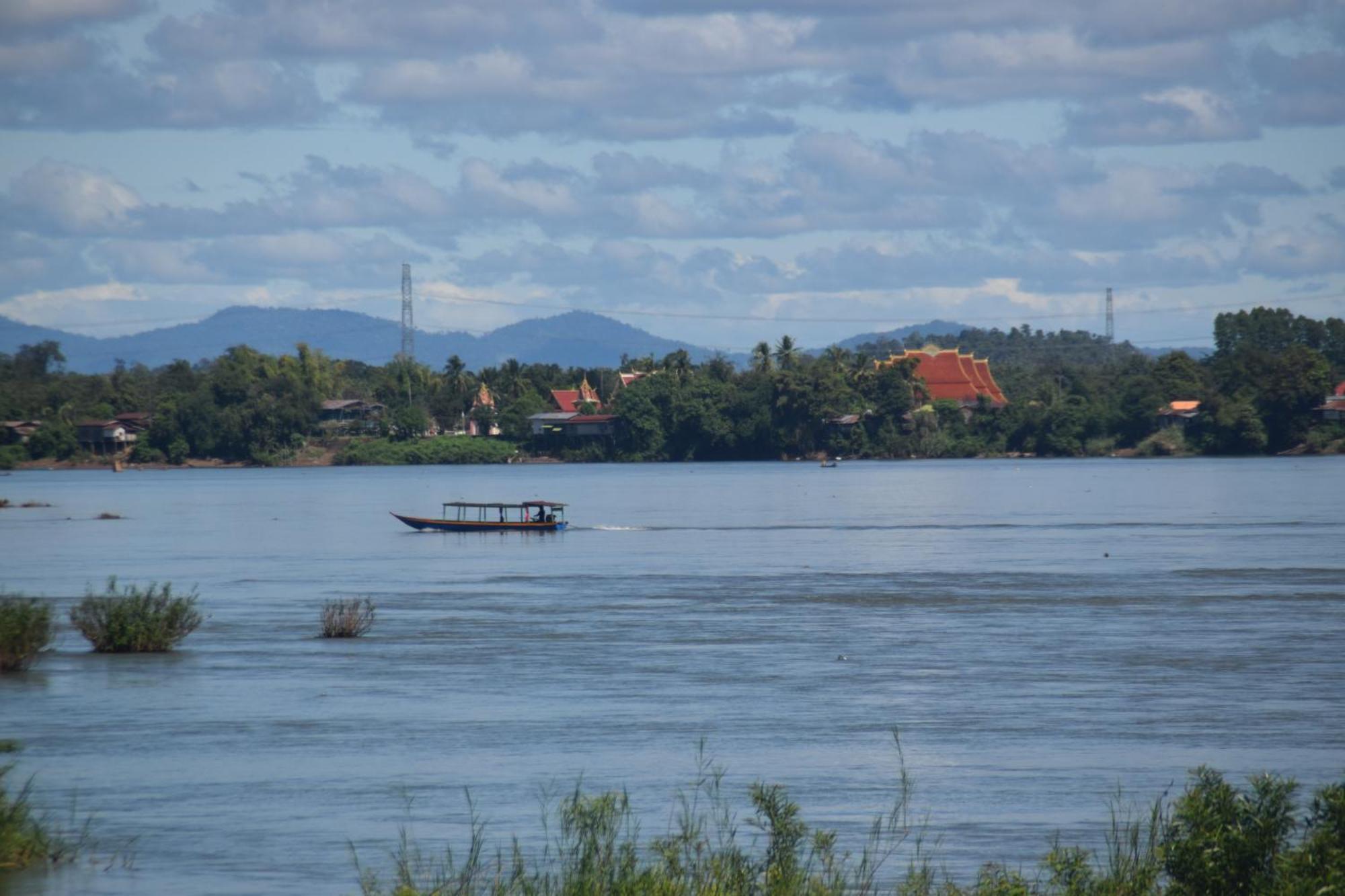 Don Som Riverside Guesthouse Екстериор снимка