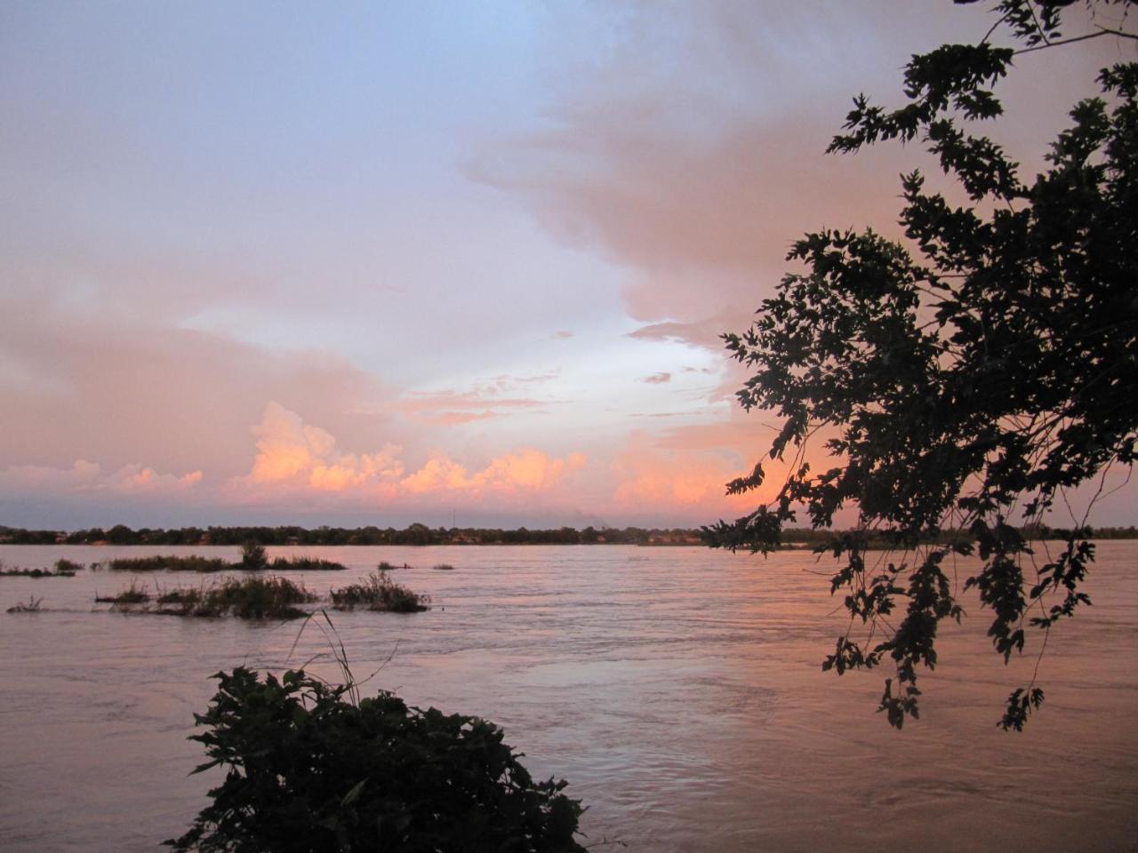 Don Som Riverside Guesthouse Екстериор снимка